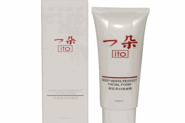 一朵化妆品