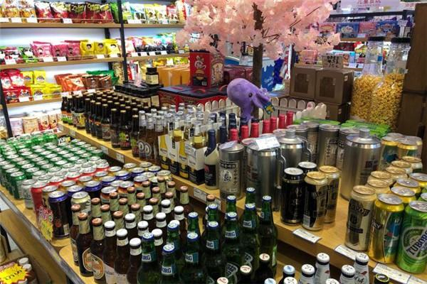小松鼠零食加盟