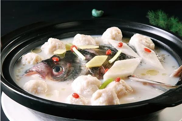 醉渔湾美蛙鱼头火锅