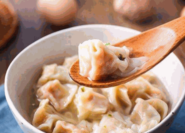 红霞泡泡馄饨