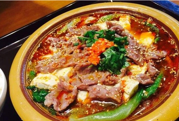辣千骨冒菜
