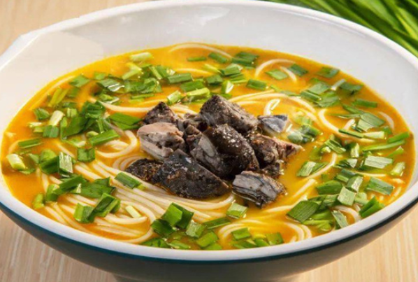 莉姐馄饨和乌鸡米线