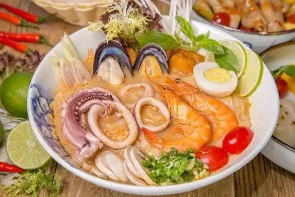 越小品越南汤粉