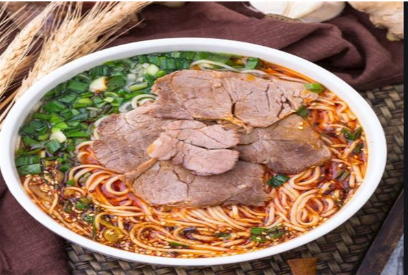 摆福军九鼎牛肉面