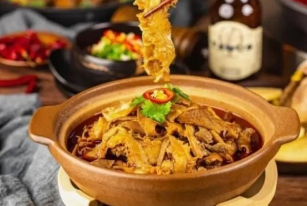 大胃姐路边牛杂