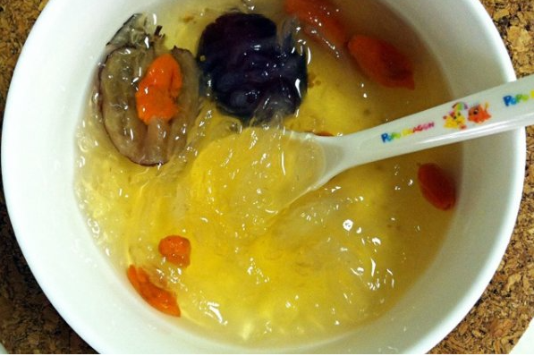 食宜鲜炖燕窝