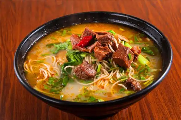 牛杂季牛肉汤