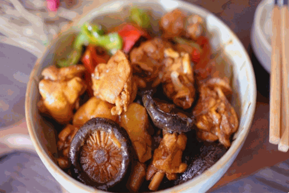 福宇记麻椒鸡米饭