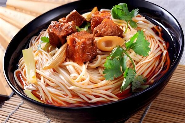 小牛娘牛肉面