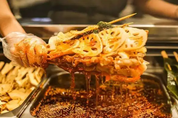 飞碟绝味串串香