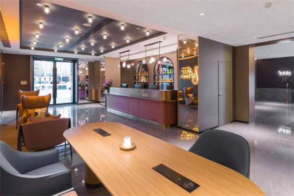 漫曲酒店