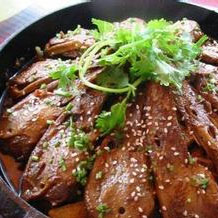 香倒仙干锅鸭头