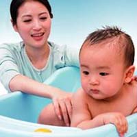 爱乐童婴幼儿游泳