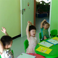 爱育幼童