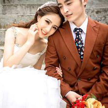 钟爱一生婚纱摄影