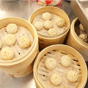 百年龙袍蟹黄汤包