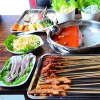 屋头串串香