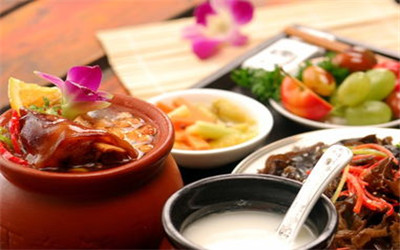 瓦罐香沸快餐 瓦罐香沸快餐