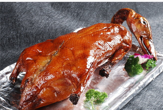 开什么烤鸭店挣钱?大味坊果碳烤鸭赚钱利器