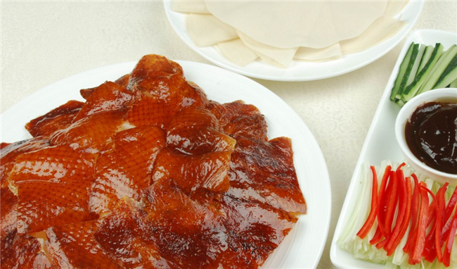 小区周围开一家烤鸭店怎么样?大味坊果碳烤鸭