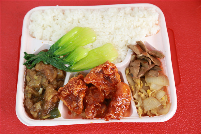 现在餐饮店赚钱吗?板烧厨房前景好