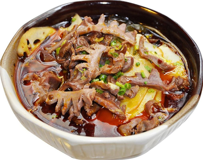 开一家冒菜店成本高吗?