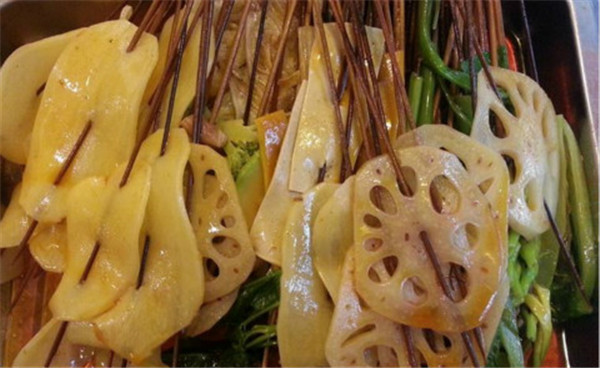 黄记憨逗逗油卤加盟需要多少钱? 黄记憨逗逗油卤加盟需要多少钱?