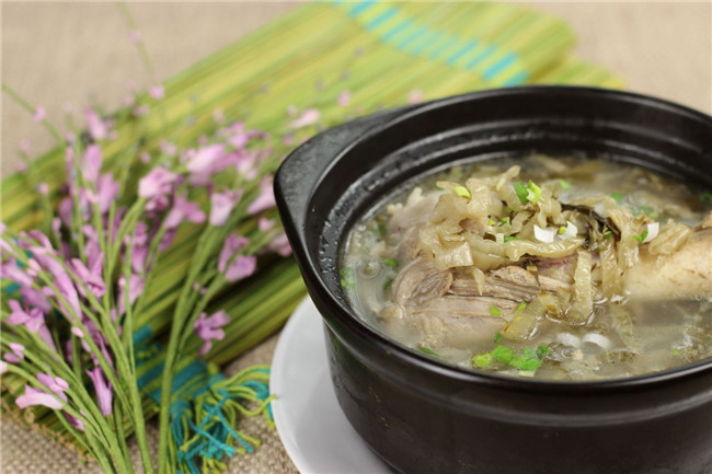 旅游区开餐饮店赚钱吗?十二稻扒饭好品牌值得投资
