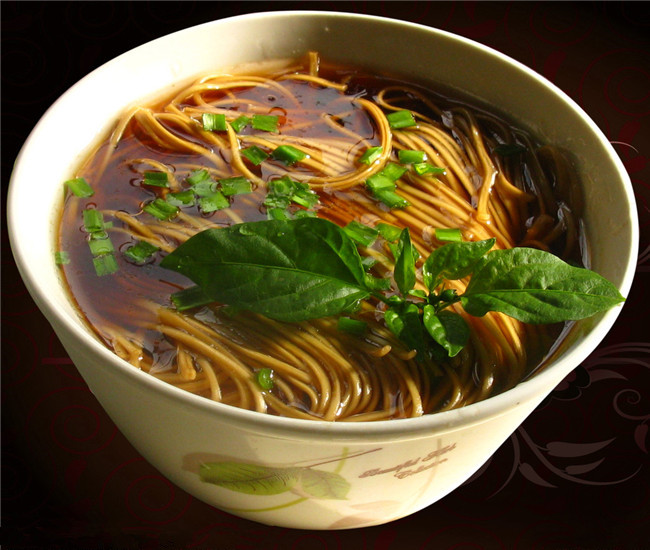八碗香果面加盟优势在哪儿?兴鑫美食加盟市场分析
