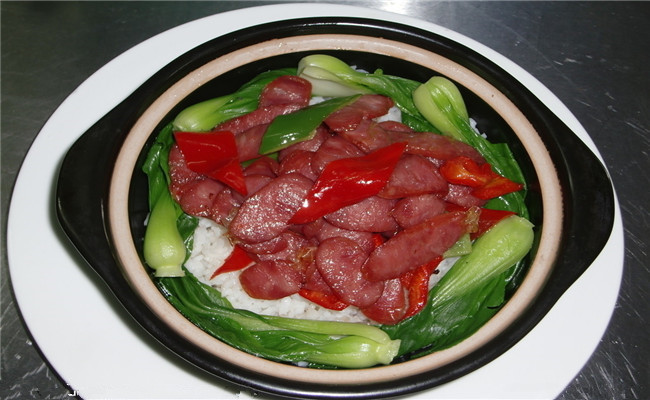 目前快餐店加盟哪个牌子最好经营?煲味传奇煲仔饭