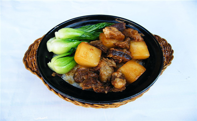 煲味传奇加盟好不好?加盟煲味传奇煲仔饭轻松致富