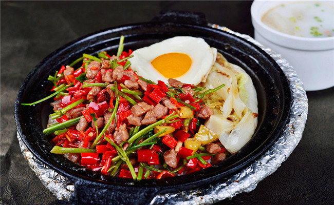 煲仔饭什么牌子最好吃?强势推荐煲味传奇煲仔饭