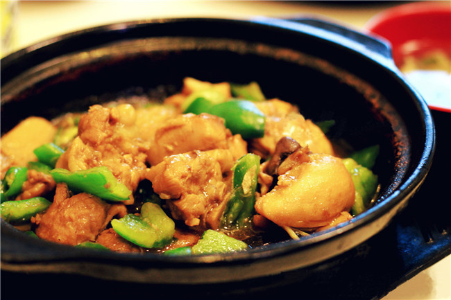 巴顿爆香鸡米饭