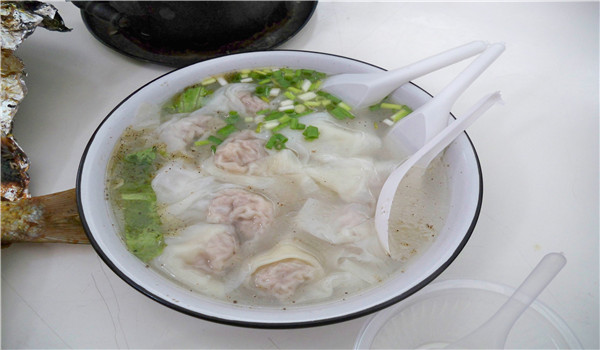 玲珑馄饨受追捧 玲珑馄饨受追捧