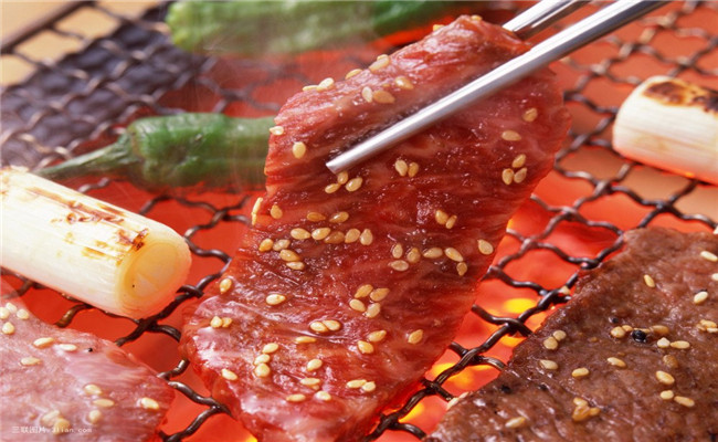创业投资什么餐饮项目好?伶俐烧串本小利大