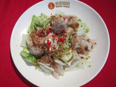 玲珑馄饨美食