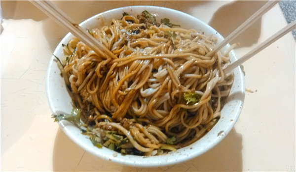 找面油泼面加盟赚钱吗?找面油泼面有特殊的经营技巧