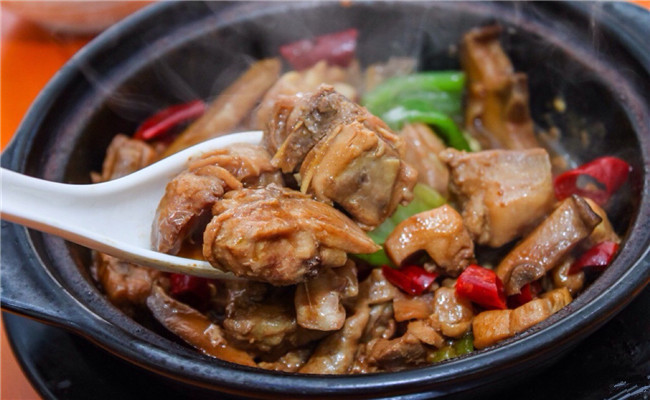 小厨黄焖鸡加盟前景如何?小厨黄焖鸡加盟市场好