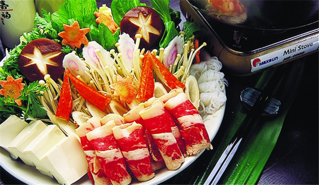 学校门口怎么开火锅店?菇浪宇火锅经营方式介绍