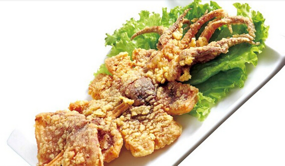 现在卖油炸小吃怎么样?六福道轰炸大鱿鱼告诉你