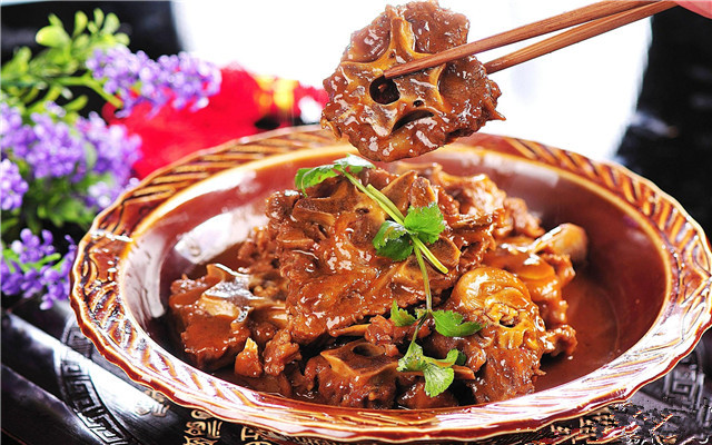 特色餐饮什么项目好?羊蝎子火锅最火爆