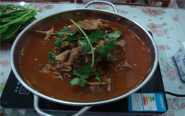 老北京羊蝎子火锅店怎么样?生意红火