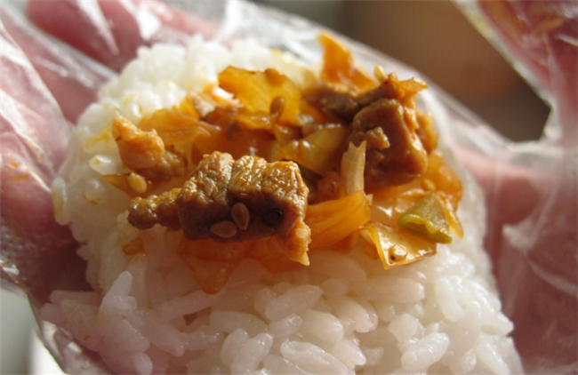 阿呦饭团烧加盟费是多少?阿呦饭团烧3万元投资够不够?