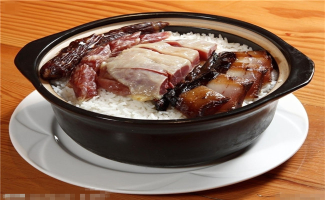开煲仔饭店一个月可以赚多少钱?看看煲来乐煲仔饭就知道