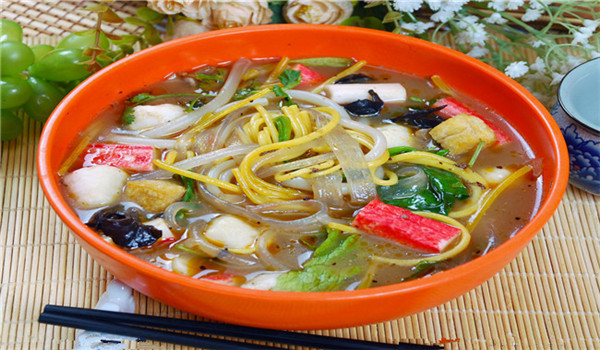 老签传麻辣烫加盟前景怎么样?凭精湛手艺进驻餐饮界