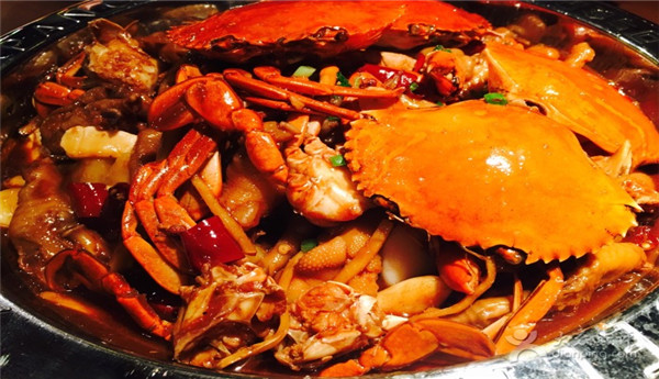 馋嘴皇帝肉蟹煲加盟费
