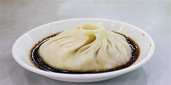 小六汤包