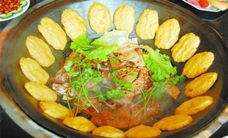东北铁锅炖鱼