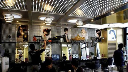 理发店加盟要投资多少钱 理发店加盟要投资多少钱