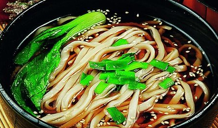 砂锅面连锁店赚钱吗?